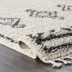 NuLOOM Mackie Moroccan Diamond Tassel Rug White -nuLOOM Sales Store unnamed file 1472