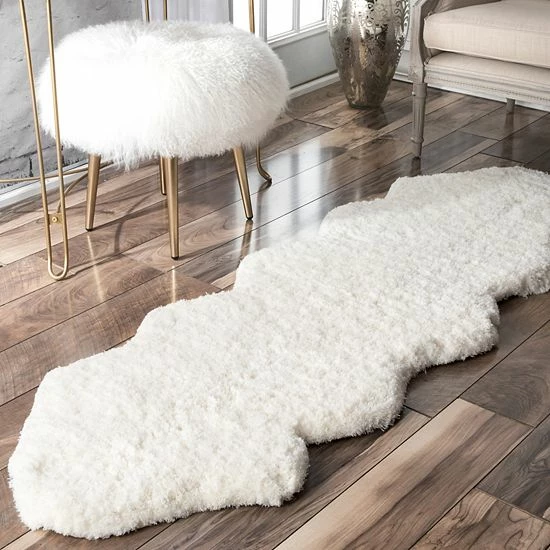 NuLOOM Faux Sheepskin Solid Shag Rug 4 NuLOOM Faux Sheepskin Solid Shag Rug - Image 2
