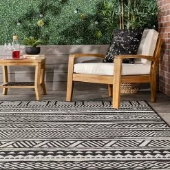 NuLOOM Abbey Tribal Striped Indoor Outdoor Rug -nuLOOM Sales Store unnamed file 1845