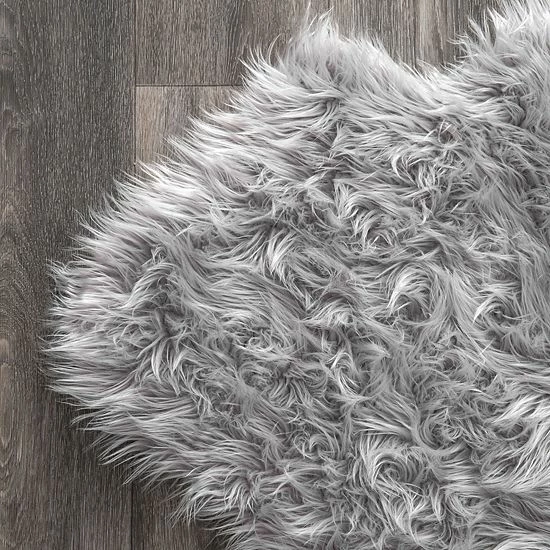 NuLOOM Terrell Faux Sheepskin Solid Shag Rug - 2' X 6' Ivory 5 NuLOOM Terrell Faux Sheepskin Solid Shag Rug - 2' X 6' Ivory - Image 3