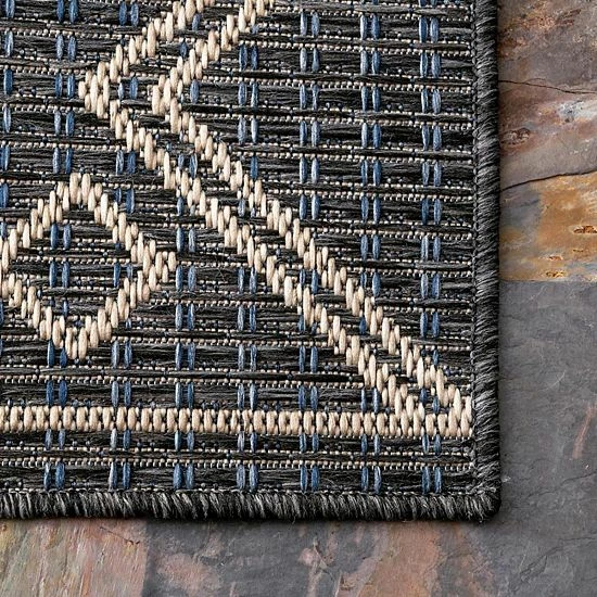 NuLOOM Julieta Diamonded Helix Indoor/Outdoor Area Rug 5 NuLOOM Julieta Diamonded Helix Indoor/Outdoor Area Rug - Image 3