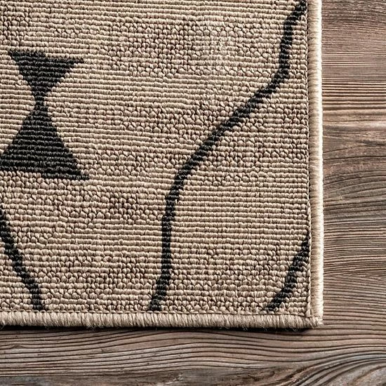 NuLOOM Azalea Tribal Indoor/Outdoor Area Rug Light Gray 5 NuLOOM Azalea Tribal Indoor/Outdoor Area Rug Light Gray - Image 3