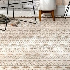 Alternative view of NuLOOM Outdoor Tribal Angie Rug