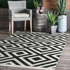 NuLOOM Rayne Diamond Fringe Indoor/Outdoor Area Rug Gray -nuLOOM Sales Store unnamed file 3008