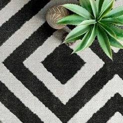 NuLOOM Rayne Diamond Fringe Indoor/Outdoor Area Rug Gray -nuLOOM Sales Store unnamed file 3010