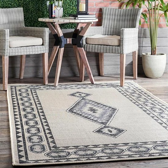 NuLOOM Annika Aztec Iris Indoor/Outdoor Area Rug 4 NuLOOM Annika Aztec Iris Indoor/Outdoor Area Rug - Image 2