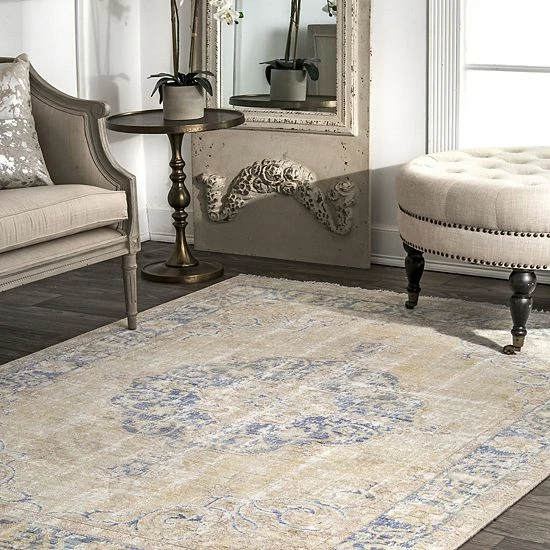 NuLOOM Valerie Distressed Fringe Rug - 4'3" X 6'6" 4 NuLOOM Valerie Distressed Fringe Rug - 4'3" X 6'6" - Image 2