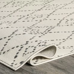 NuLOOM Ria Bohemian Diamond Area Rug -nuLOOM Sales Store unnamed file 3253