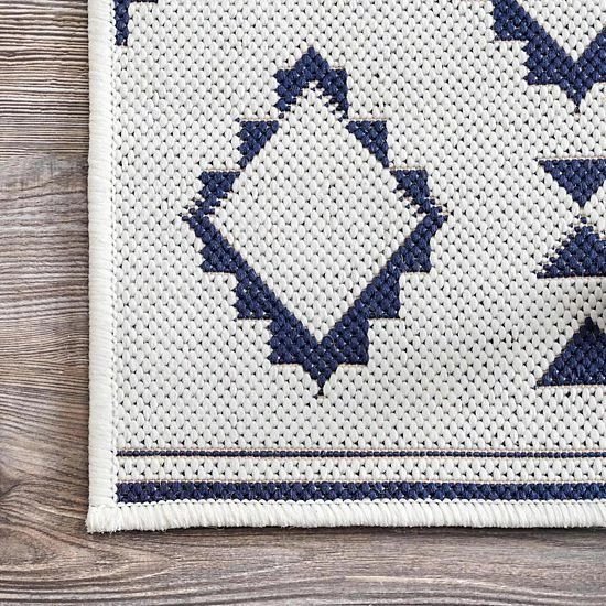 NuLOOM Gabby Droplet Striped Indoor/Outdoor Area Rug 5 NuLOOM Gabby Droplet Striped Indoor/Outdoor Area Rug - Image 3