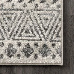 Alternative view of NuLOOM Camila Diamond Trellis Area Rug