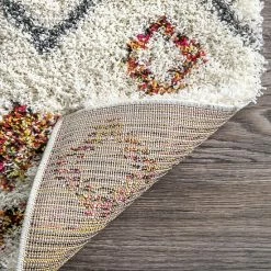 NuLOOM White Geometric Shag Rug - 5'3" X 7'6" 9 NuLOOM White Geometric Shag Rug - 5'3" X 7'6" -nuLOOM Sales Store unnamed file 3356