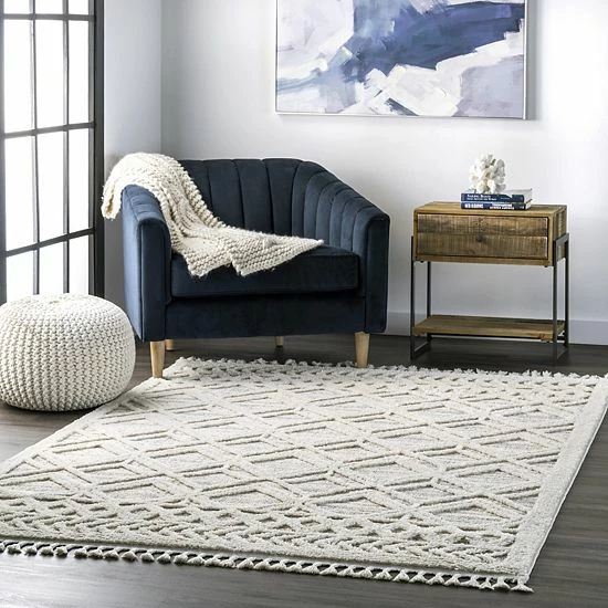 NuLOOM Ansley Shaggy Lattice Tassel Area Rug 4 NuLOOM Ansley Shaggy Lattice Tassel Area Rug - Image 2