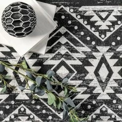 NuLOOM Madlyn Tribal Area Rug -nuLOOM Sales Store unnamed file 3440