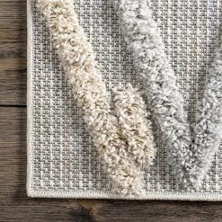 Alternative view of NuLOOM Beatrice Raised Theta Trellis Area Rug