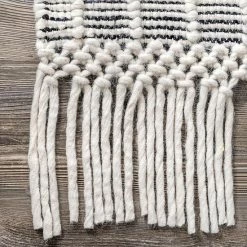 NuLOOM Hadassah Hand Woven Contemporary Tassels Area Rug -nuLOOM Sales Store unnamed file 3757