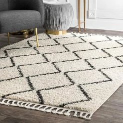 NuLOOM Michelle Diamond Trellis Tassel Rug -nuLOOM Sales Store unnamed file 3822