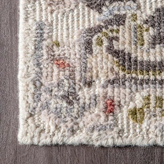 NuLOOM Maren Hand Knotted Castle Medallion Area Rug 5 NuLOOM Maren Hand Knotted Castle Medallion Area Rug - Image 3