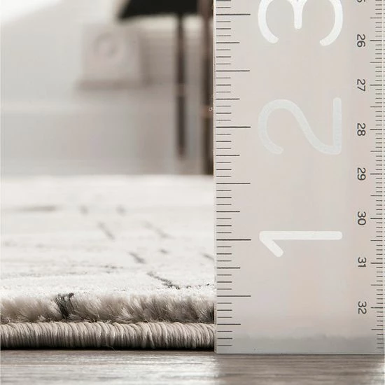 NuLOOM Blakely Diamond Tiles Geometric Rug 8 NuLOOM Blakely Diamond Tiles Geometric Rug - Image 6