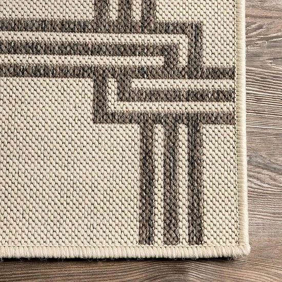 NuLOOM Malaya Greek Trellis Indoor/Outdoor Area Rug Gray 4 NuLOOM Malaya Greek Trellis Indoor/Outdoor Area Rug Gray - Image 2