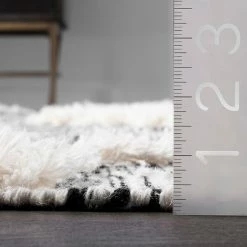 NuLOOM Savannah Moroccan Fringe Wool Rug Light Gray 22 NuLOOM Savannah Moroccan Fringe Wool Rug Light Gray -nuLOOM Sales Store unnamed file 420