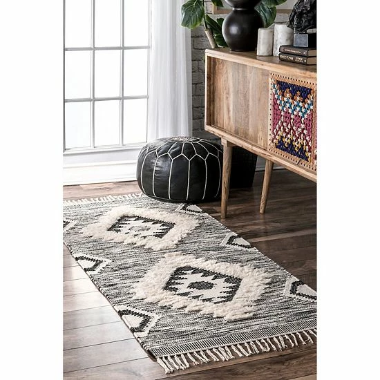 NuLOOM Savannah Moroccan Fringe Wool Rug Light Gray 9 NuLOOM Savannah Moroccan Fringe Wool Rug Light Gray - Image 7