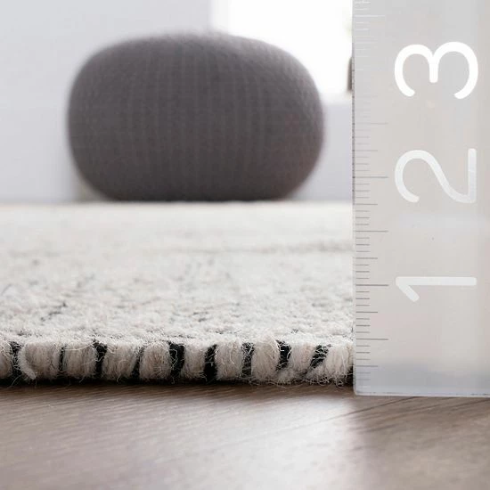 NuLOOM Ago Geometric Wool Rug Black 8 NuLOOM Ago Geometric Wool Rug Black - Image 6